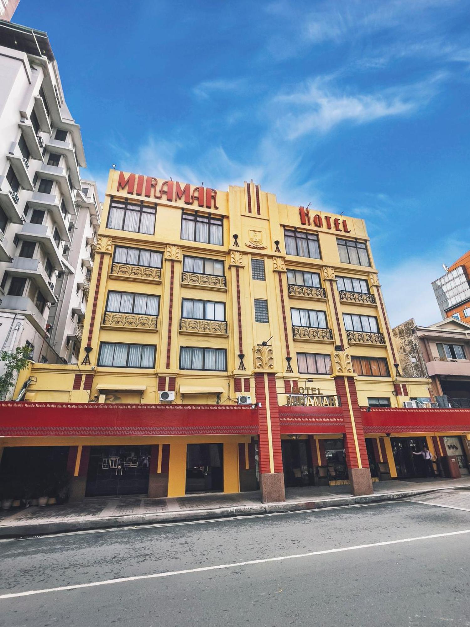 Miramar Hotel Manila Exterior foto