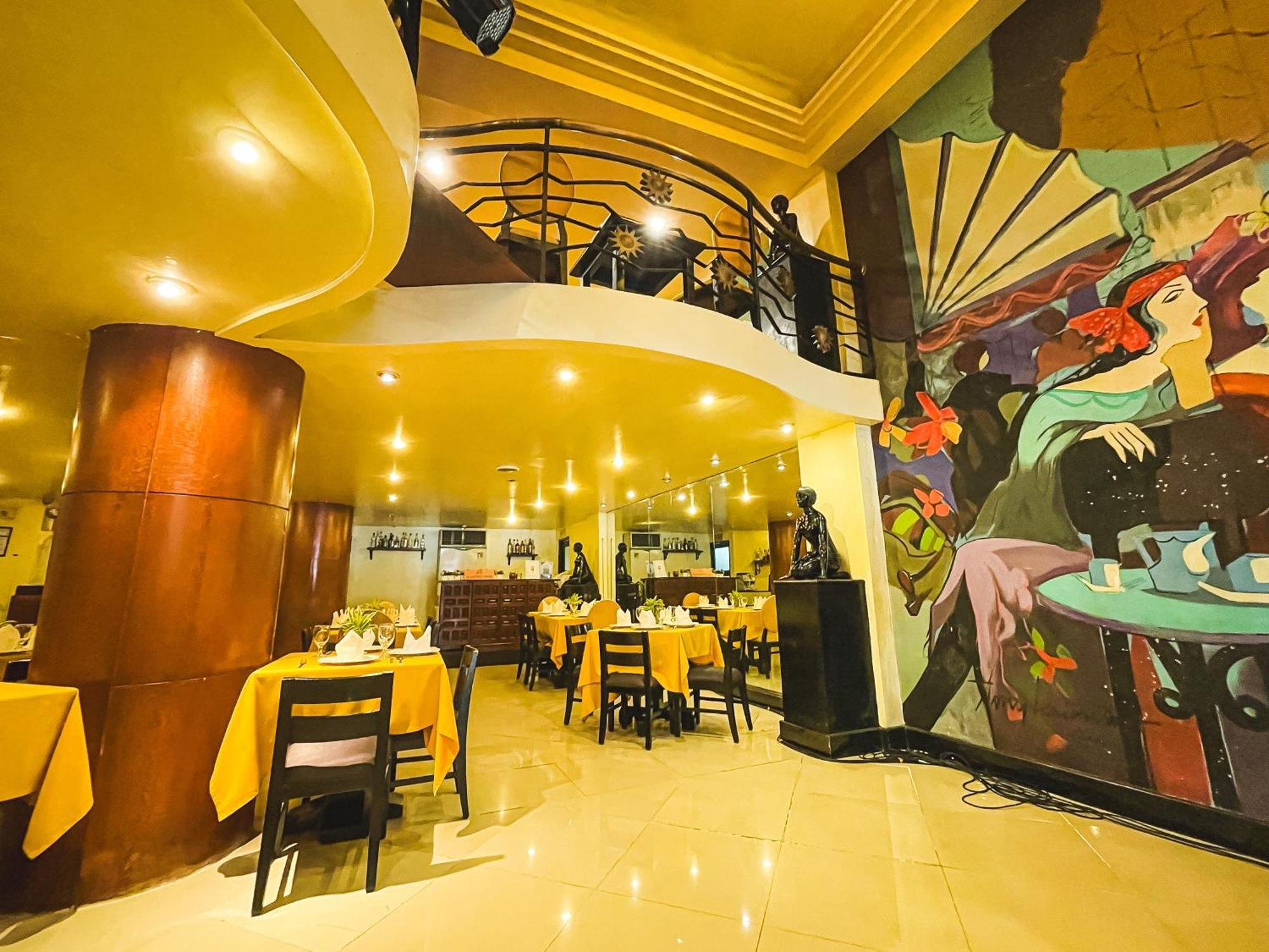 Miramar Hotel Manila Exterior foto